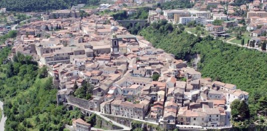 E’ negativa dal 5 novembre, ma è ancora in quarantena perché manca l’atto ufficiale