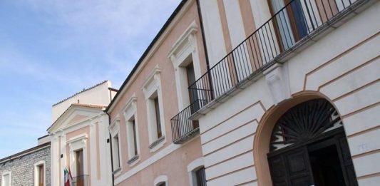 Torrecuso – Veleni all’esordio: “Il sindaco Iannella è incompatibile”