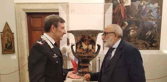 Il vaso di Assteas incanta la raffinata platea del Quirinale