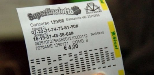 Durazzano, vinti 100mila euro al SuperEnalotto