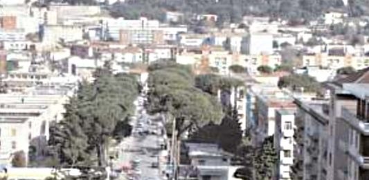 Esplodono quattro bombe carte, paura al Rione Libertà