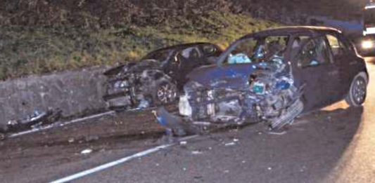 Ancora sangue sulle strade sannite: frontale sulla 90 bis, un morto e tre feriti