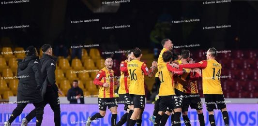 Serie B, il piano per la ripartenza: dal 18 maggio gli allenamenti, il campionato può riprendere a inizio luglio