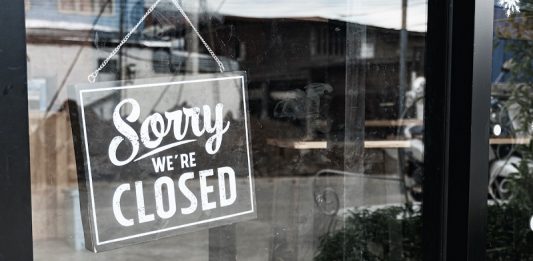 L’allarme dei ristoratori in vista del nuovo dpcm: “Molti sono vicini alla chiusura, il 6 aprile saranno circa 150 giorni di stop serale”