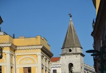 Corso Garibaldi, ordinanza per il decoro: prescritti interventi su vetrine e saracinesche