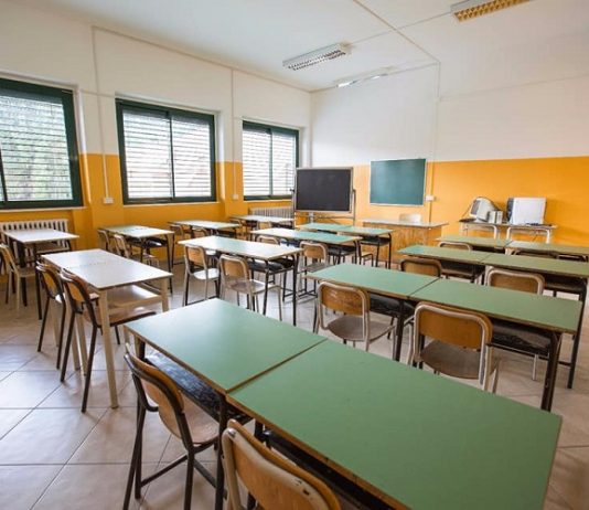 Sant’Agata de’ Goti, genitori contrari alla riapertura delle scuole: chiesto uno stop fino a fine dicembre