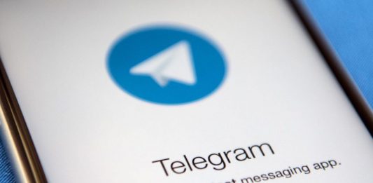 Copie pirata dei quotidiani su Telegram, otto persone nei guai: coinvolto anche un uomo di Ceppaloni