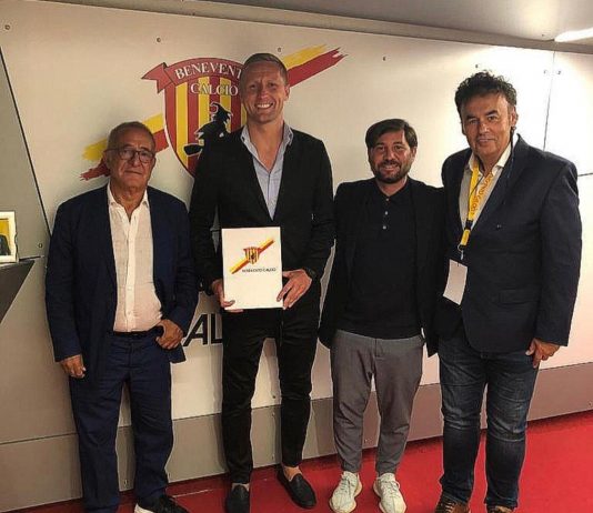 Benevento, Foggia mette nel mirino un terzino rumeno. Ufficiale l’acquisto di Glik: il polacco sarà regolarmente presente in Austria