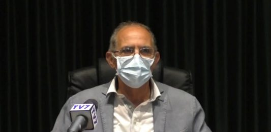 Omicron, l’allarme dei medici: “A rischio la tenuta della rete sanitaria”