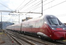 Treno ‘sbaglia’ strada, disagi per i viaggiatori