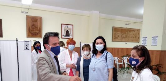 Continua la corsa ai vaccini: numeri record e massiccia presenza dei giovani. Volpe annuncia altri quattro open day per la prossima settimana