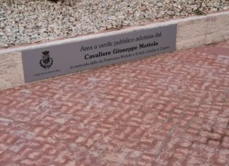 Ponte, polemica sul monumento ai Caduti: pomo della discordia l’attestato di benemerenza al comandante Mottola