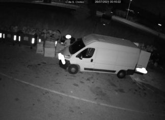 Sversamenti illeciti di rifiuti, beccato due volte dalle telecamere