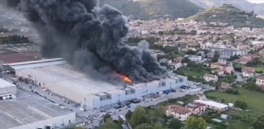 Rogo Airola, interviene l’Arpac: “Nostro operato corretto, non risultava ipotizzabile la presenza di alcun prodotto in fibre o particelle di carbonio”