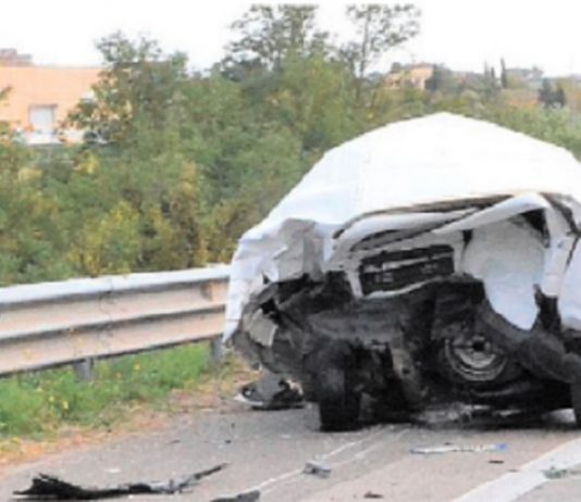 Carambola mortale sulla Telesina. Travolto mentre presta soccorso a veicolo in panne: muore 54enne, ferite altre tre persone