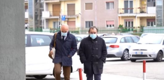 Don Nicola lascia gli incarichi, gli avvocati preparano il ricorso al Riesame