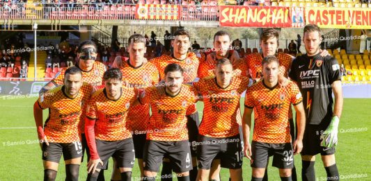Scossa al calendario, ecco come cambia il cammino del Benevento: a febbraio 6 partite in 21 giorni