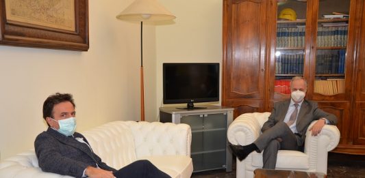 Vaccini, summit in Prefettura. Il dg dell’Asl, Volpe: “Sfida decisiva”