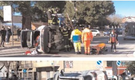 San Giorgio, incidente sul viale Spinelli: centra auto in sosta e si ribalta, automobilista illeso