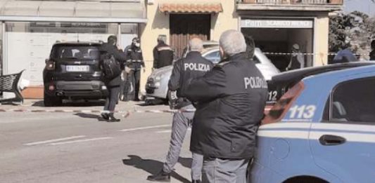 Sparatoria a San Martino Valle Caudina, preso a Napoli l’uomo che ha ferito il boss