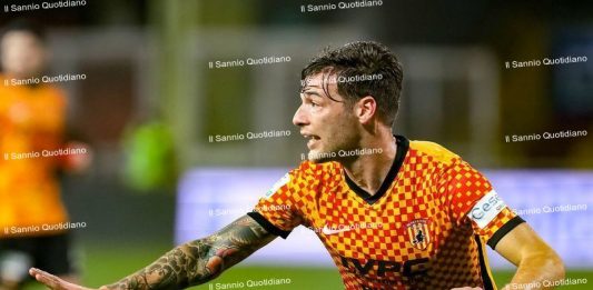 Il Benevento tra rientri e conferme: sull’impiego di Vogliacco si deciderà all’ultimo