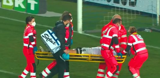Trauma cranico per Glik: notte in ospedale per il difensore del Benevento, oggi il rientro