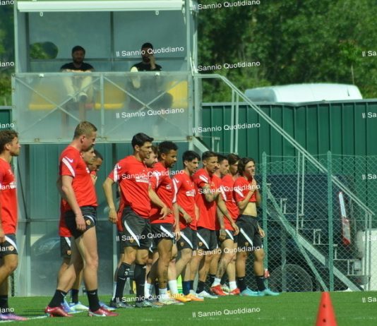 La squadra continua ad allenarsi: non è ancora arrivato il rompete le righe