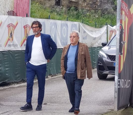 Il Benevento rompe gli indugi: priorità a difesa e attacco, ma occhio alle cessioni