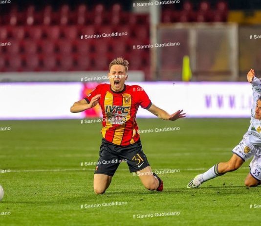 Il ginocchio fa crack, il Benevento perde Nardi: ora servono rinforzi con urgenza