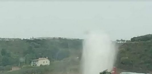 Danni a condotta idrica, mezza città resta senz’acqua. Mastella: “Chiederemo risarcimento”