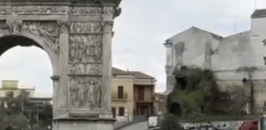 Truffa a compagnie telefoniche, scatta sequestro per un avvocato caudino