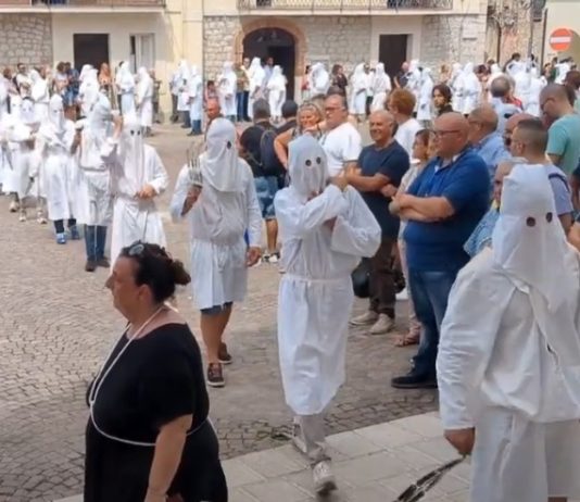 Riti Settennali a Guardia Sanframondi, Rione Fontanella in penitenza
