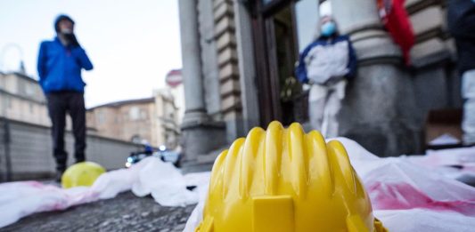 “Troppi morti sul lavoro”, chiesto tavolo urgente