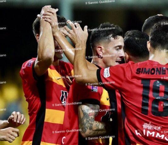 Il Benevento non può godersi il primato: testa rivolta al Monopoli