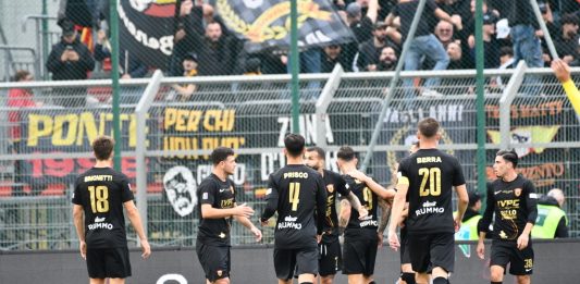 Il Benevento va a passo di carica: primo allungo per i giallorossi