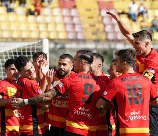 Il derby con l’Avellino vale un pezzo di futuro: il Benevento a caccia del colpo grosso