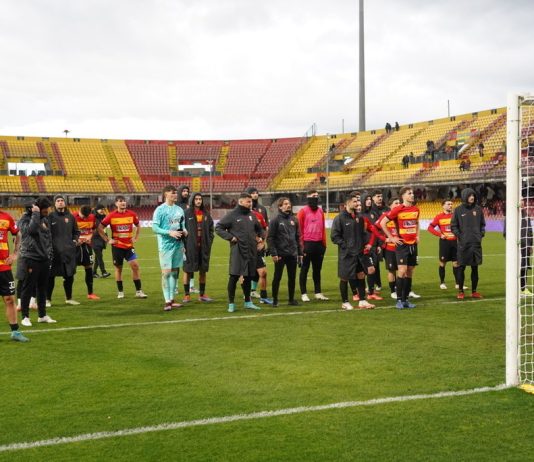 Benevento a testa bassa: la Curva alza la voce a fine partita