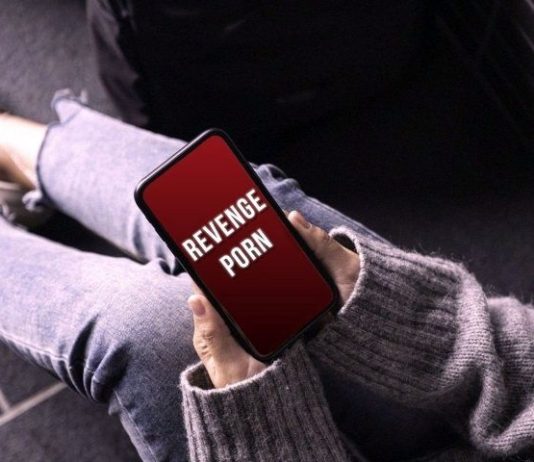 Foto di ragazze postate sul web: caso di revenge porn in valle Telesina, chiuso forum online