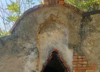 San Nicola Manfredi – Rubato un antico cancello a Pagliara: “Portato via pezzo della nostra comunità”