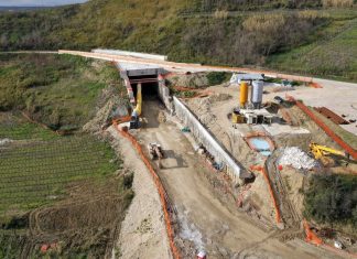 Alta velocità, avanzano lavori: abbattuto il diaframma della galleria Cantone