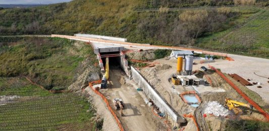 Alta velocità, avanzano lavori: abbattuto il diaframma della galleria Cantone