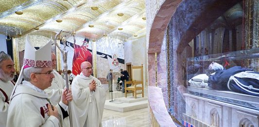 Pietrelcina, attesa oggi la traslazione del corpo di San Pio