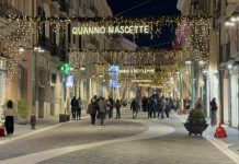 Traffico nelle strade e crescita dei turisti: il Natale vivacizza la città