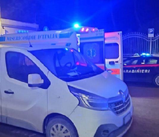 Paura a Telese, uomo travolto da auto in centro