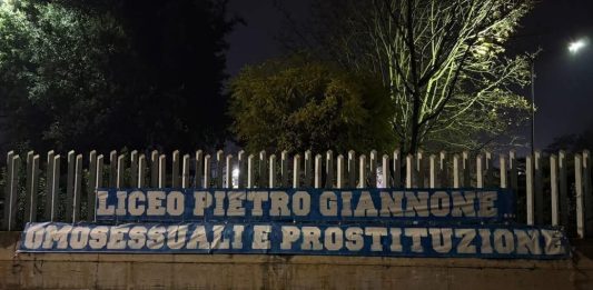 Un memorial come terreno di scontro: striscione offensivo contro studenti del ‘Giannone’