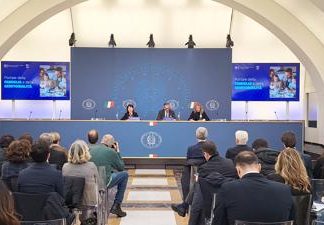 Inps, presentato il nuovo portale della genitorialità