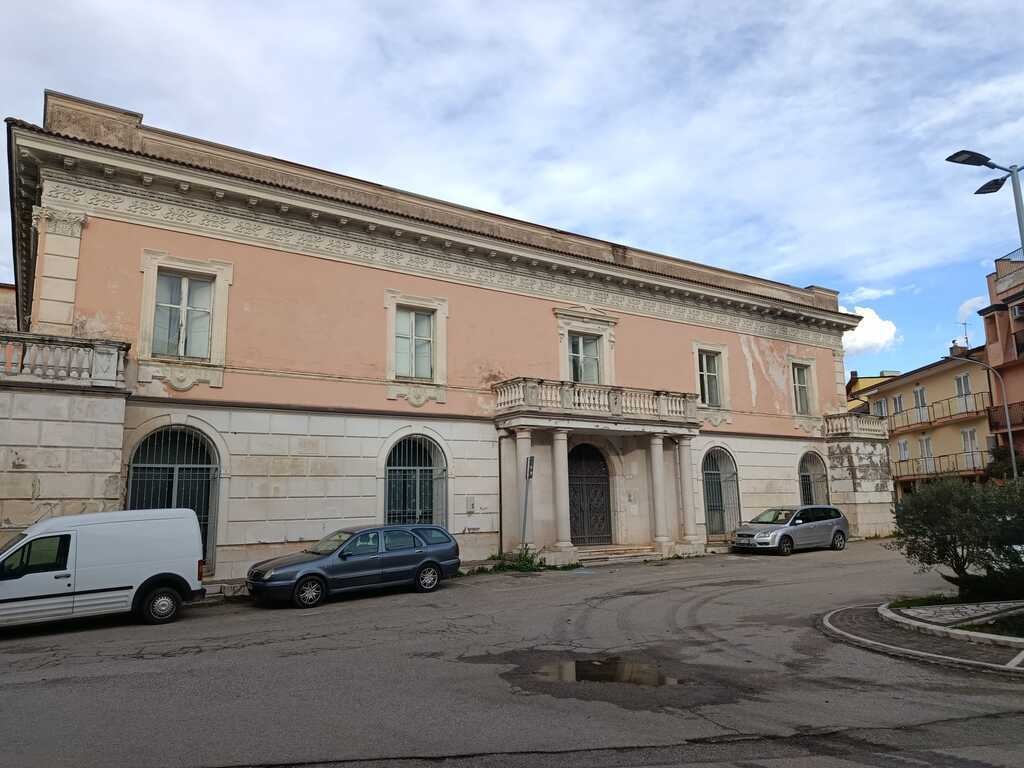palazzo dell'aquila san giogio del sannio