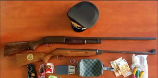 Droga e detenzione abusiva di armi: scattano le denunce