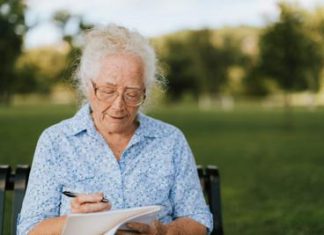Un gene fa vivere a lungo e in salute, lo studio svela il segreto dei centenari