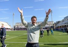 Dopo aver ritrovato la B, il Benevento pensa ai rinnovi di Carli e Floro Flores